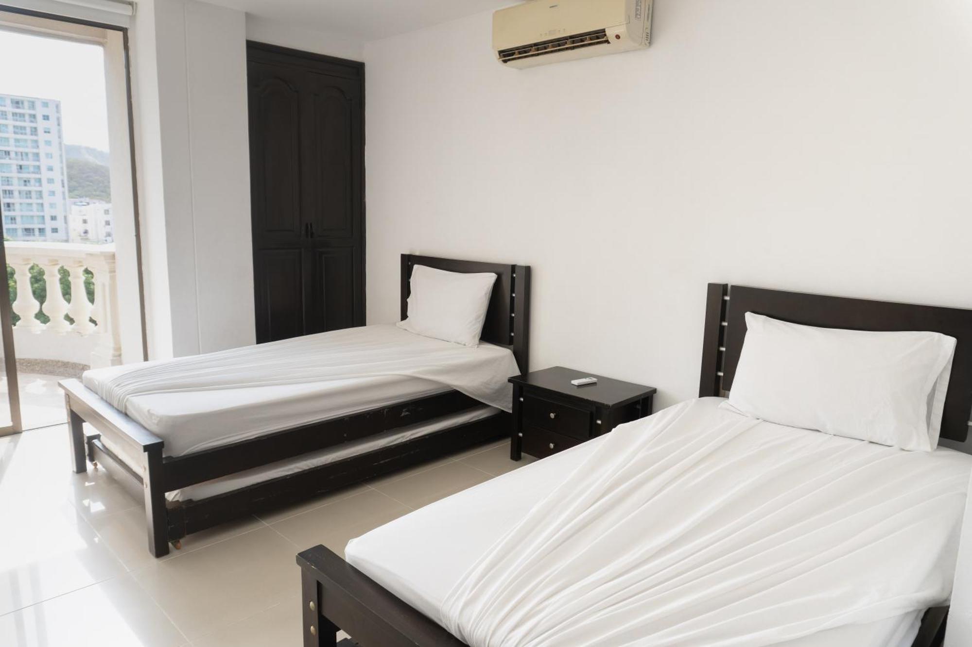 Aparta Hotel Roca Marina ซันตามาร์ตา ภายนอก รูปภาพ